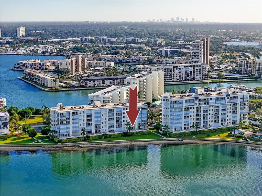 7984 SAILBOAT KEY BOULEVARD S UNIT 102 SOUTH PASADENA, FL 33707