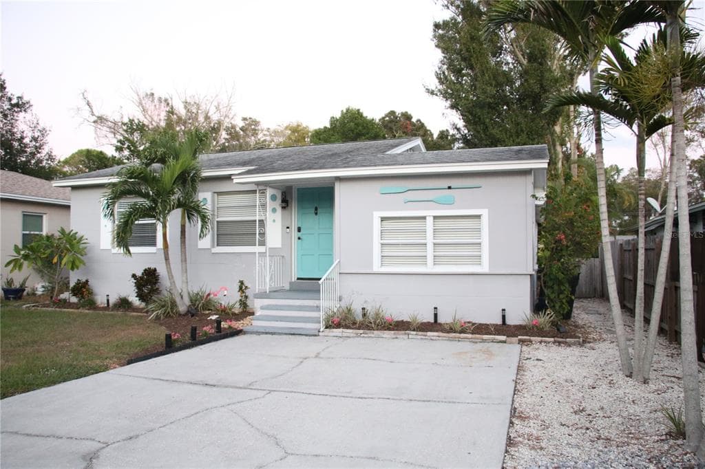 2618 S 44TH STREET S GULFPORT, FL 33711