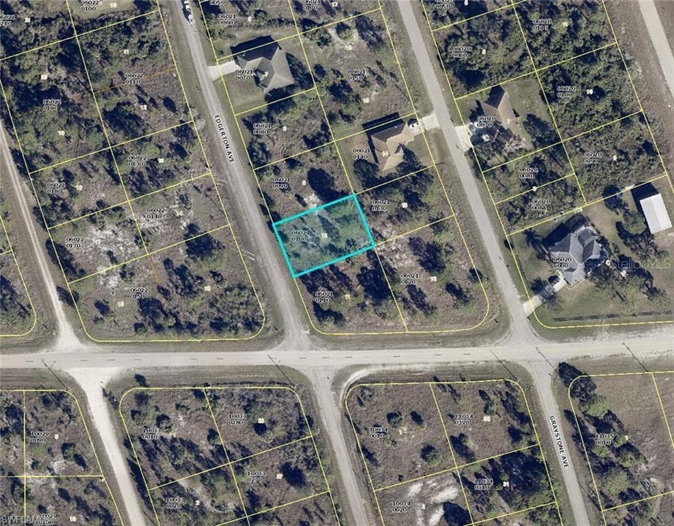 983 EDGERTON AVENUE LEHIGH ACRES, FL 33974