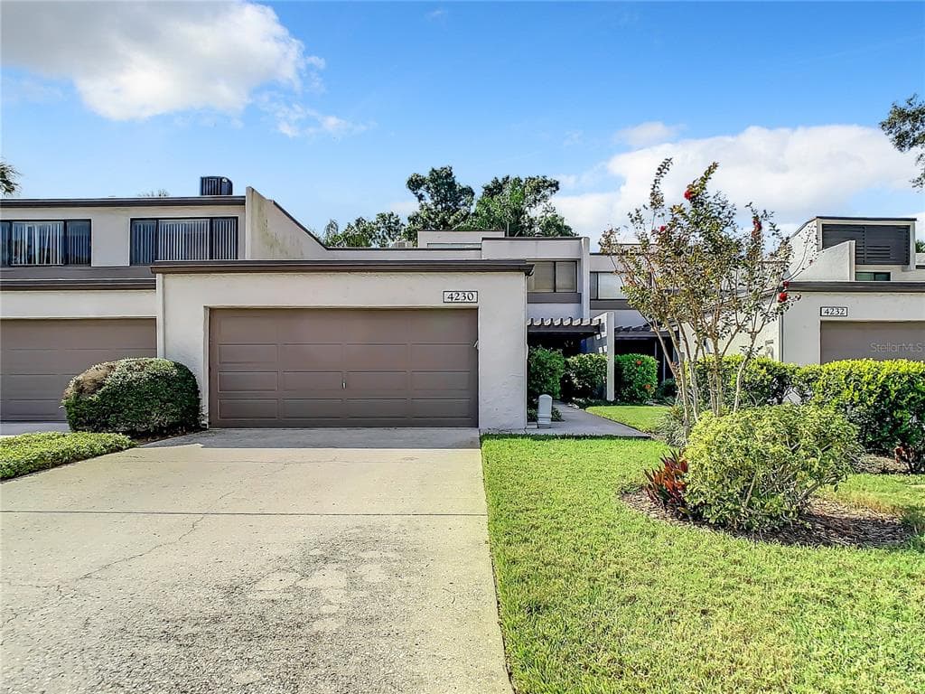 4230 FAIRWAY CIRCLE UNIT 0