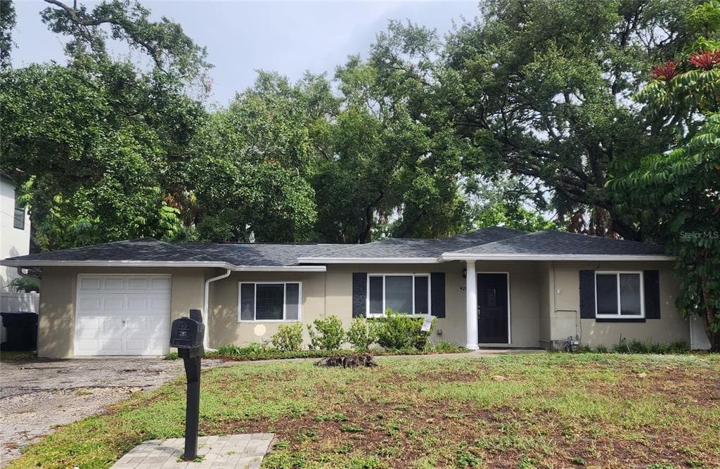 4207 W PALMIRA AVENUE TAMPA, FL 33629