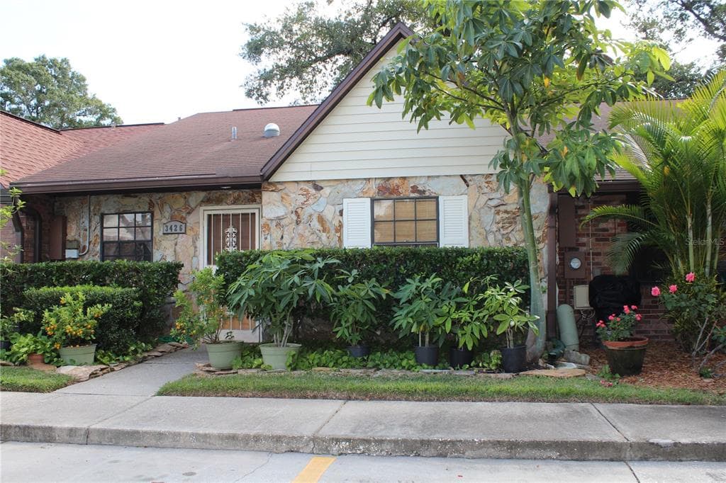 3426 SUNRISE VILLAS COURT S TAMPA, FL 33614