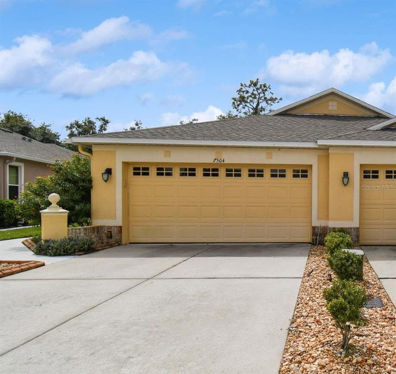 7504 DEER PATH LANE LAND O LAKES, FL 34637