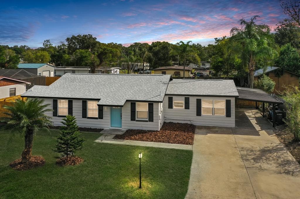 1209 W CAMELLIA DRIVE BRANDON, FL 33510
