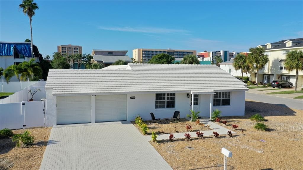 17010 2ND STREET E NORTH REDINGTON BEACH, FL 33708