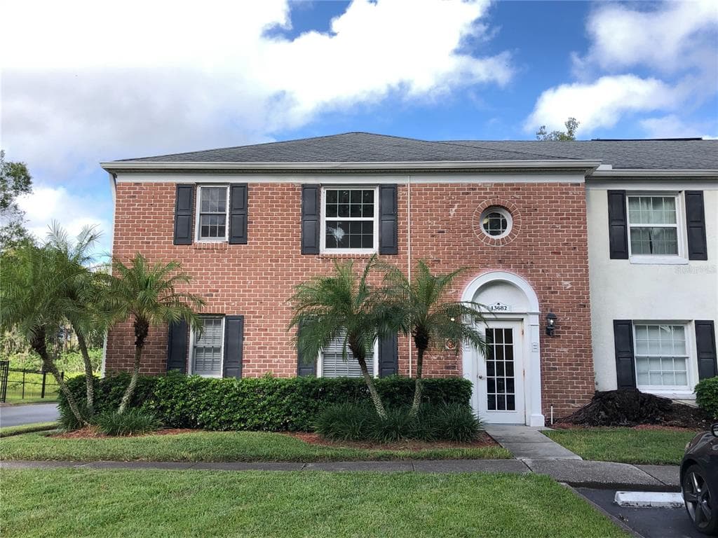 13682 ORANGE SUNSET DRIVE UNIT 102 TAMPA, FL 33618