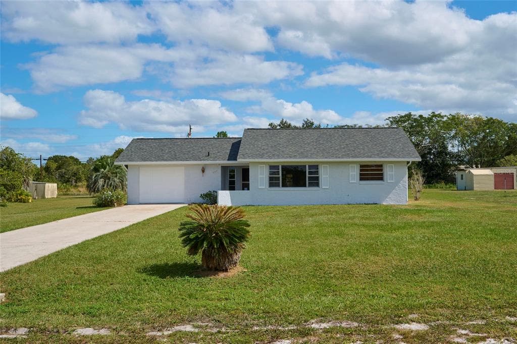 6511 RED GRANGE BOULEVARD INDIAN LAKE ESTATES, FL 33855