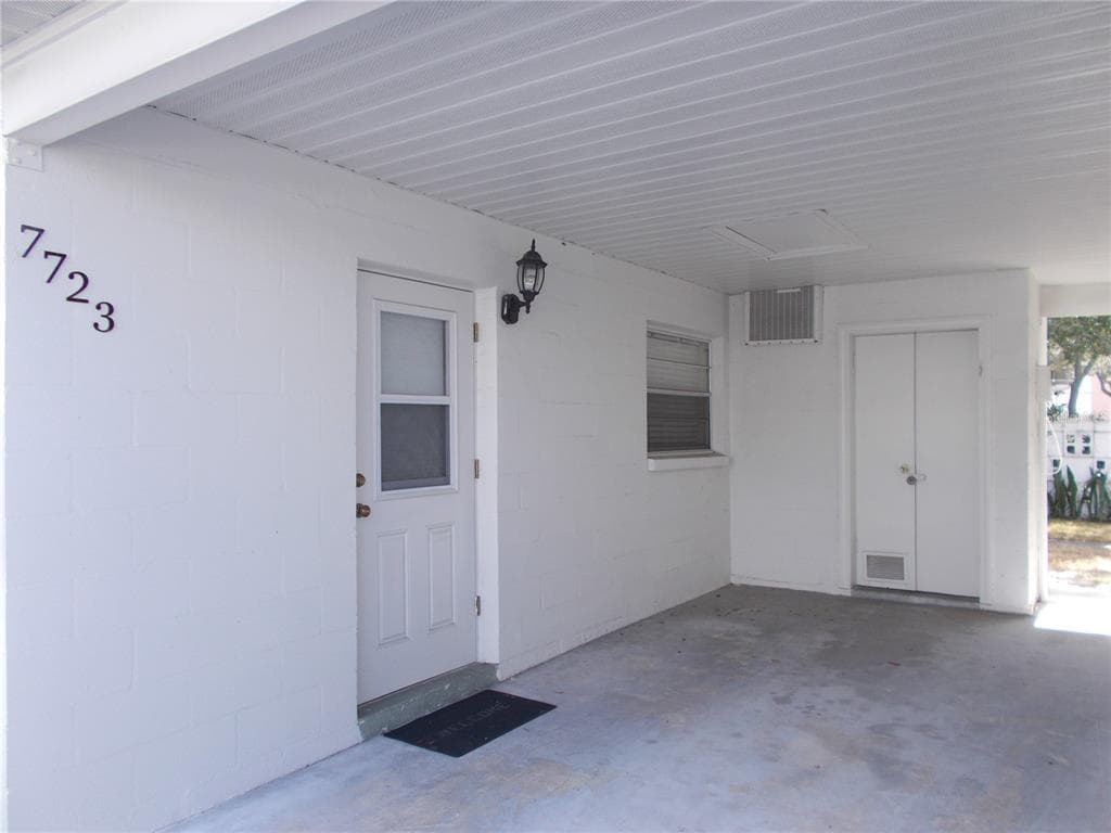 7723 38TH TERRACE N ST PETERSBURG, FL 33709