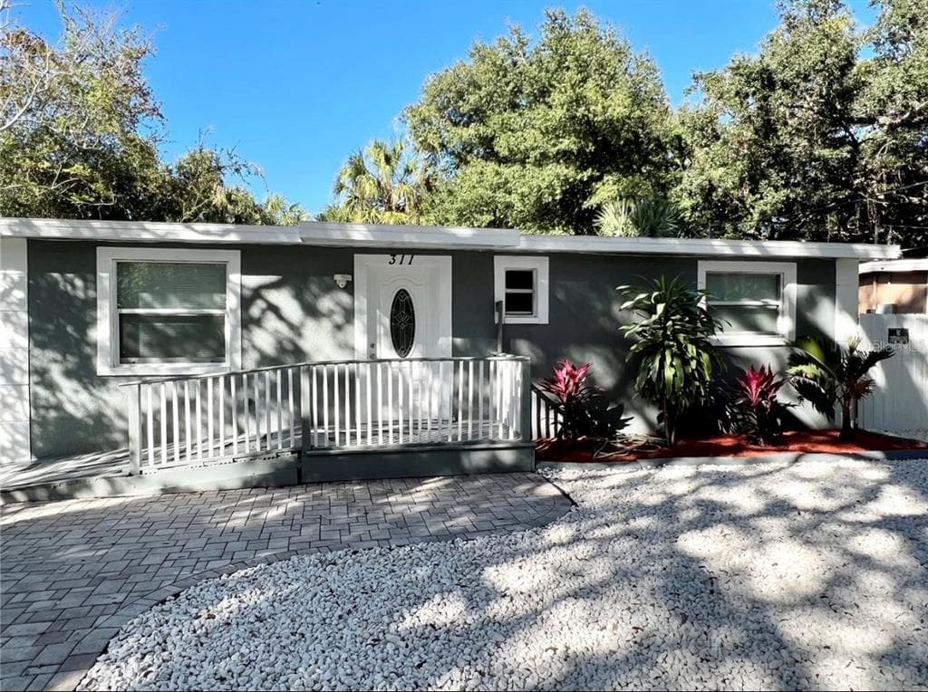311 E HARRISON STREET TARPON SPRINGS, FL 34689