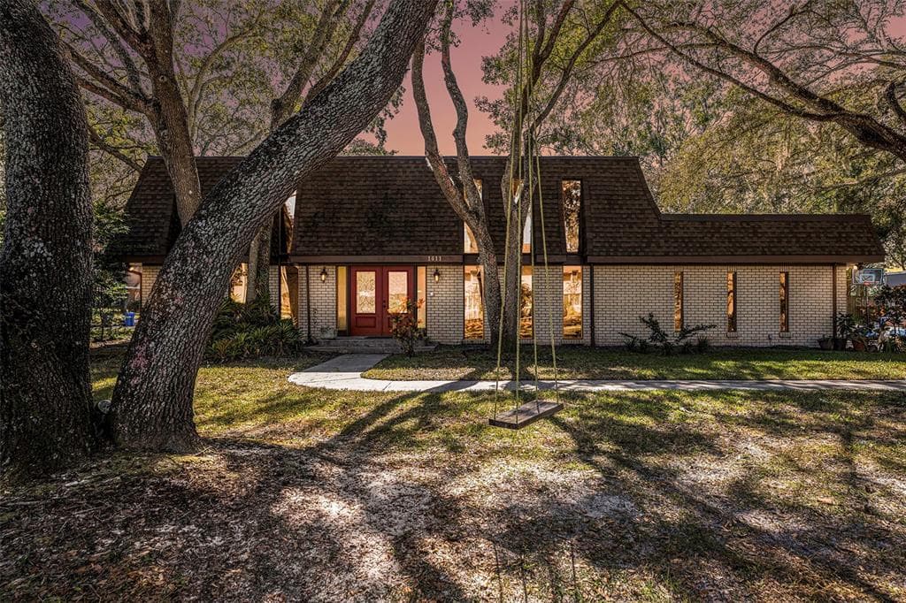 1411 PROVINCETOWN CIRCLE