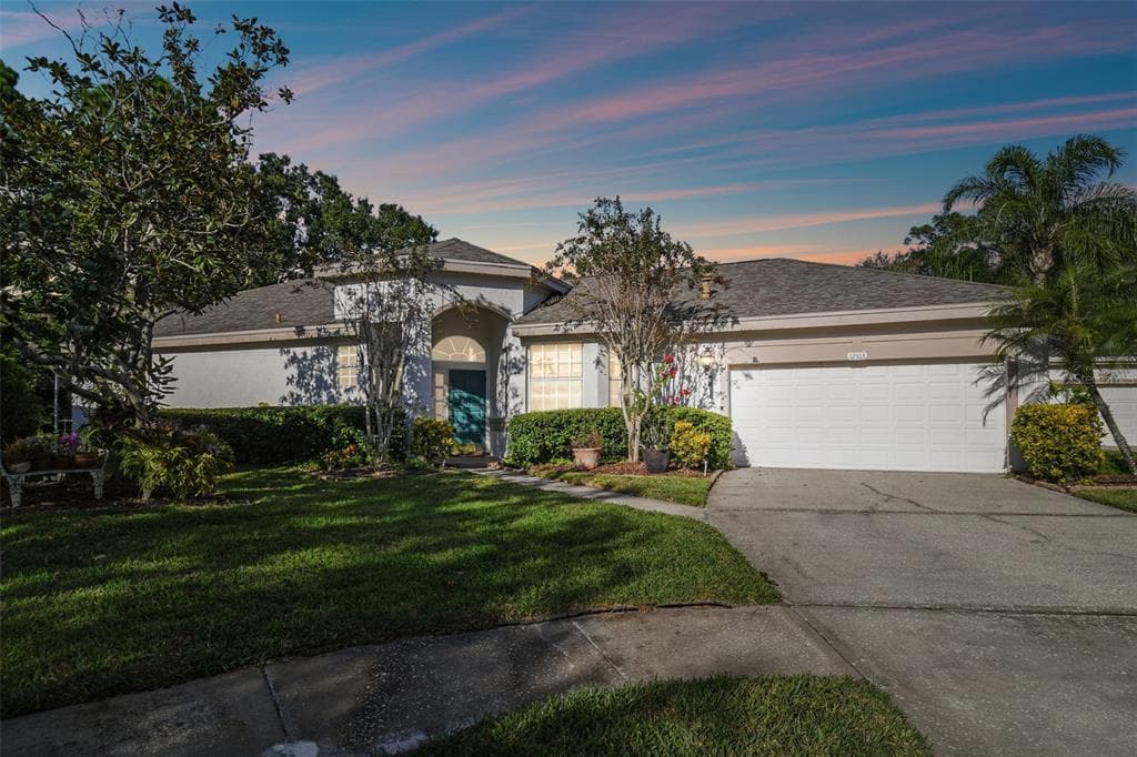 12103 GLENCLIFF CIRCLE TAMPA, FL 33626
