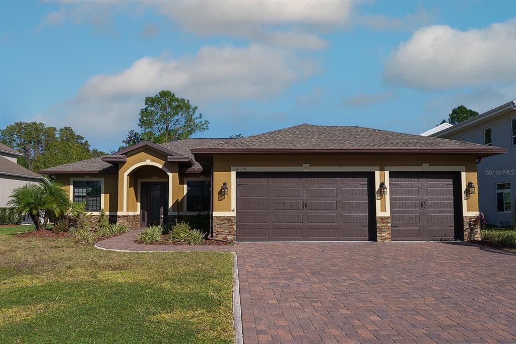 21229 QUIET HAVEN COURT LAND O LAKES, FL 34637