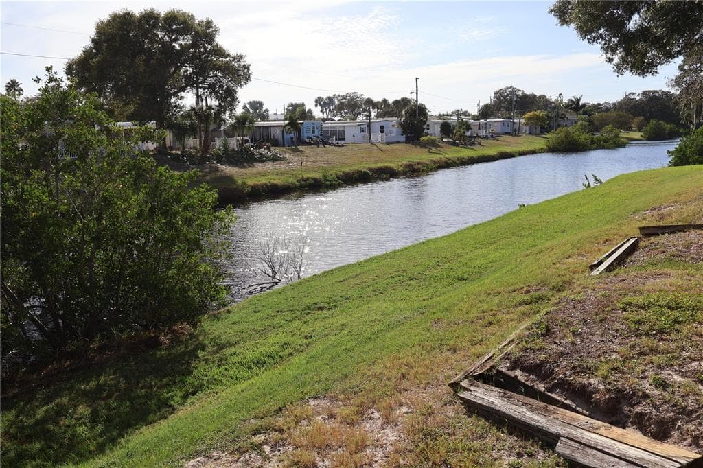 455 ALT 19 S UNIT 247 PALM HARBOR, FL 34683