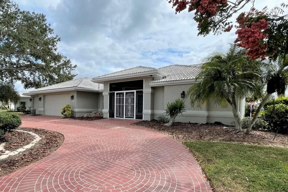 1026 BECKLEY CIRCLE VENICE, FL 34292