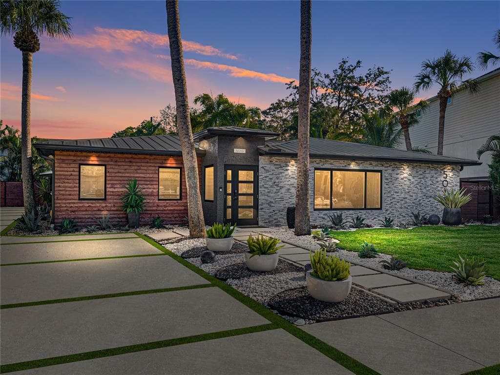 5010 W EVELYN DRIVE TAMPA, FL 33609