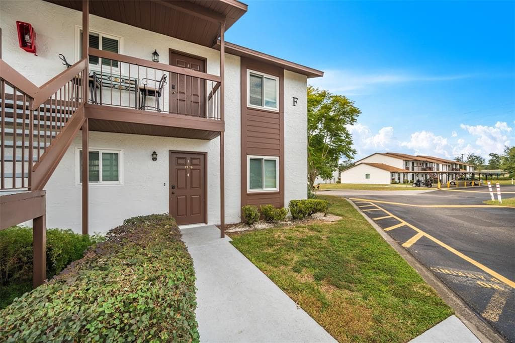 39132 COUNTY ROAD 54 UNIT 2136 ZEPHYRHILLS, FL 33542