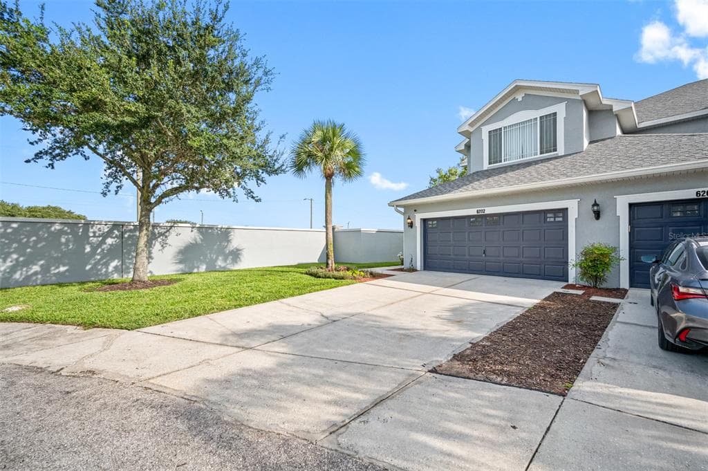 6202 PARKSIDE MEADOW DRIVE TAMPA, FL 33625