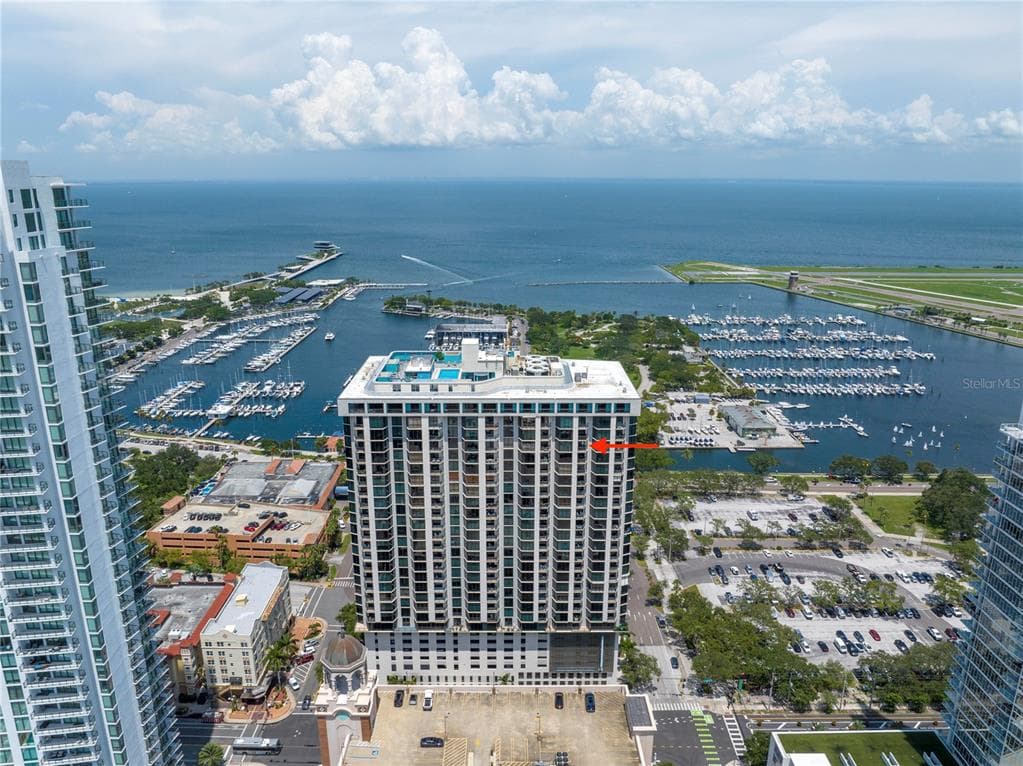 1 BEACH DRIVE SE UNIT 2509 ST PETERSBURG, FL 33701