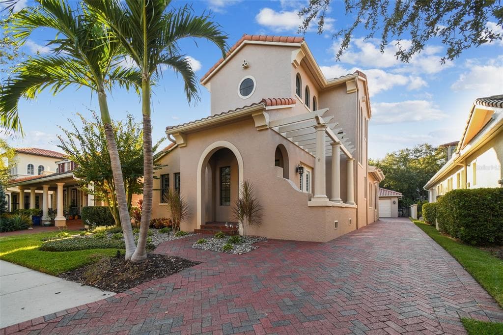 6122 YEATS MANOR DRIVE
