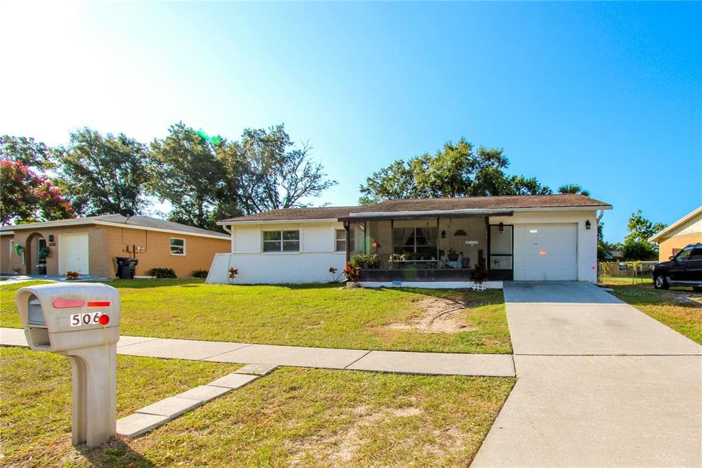 506 FALKIRK AVENUE VALRICO, FL 33594