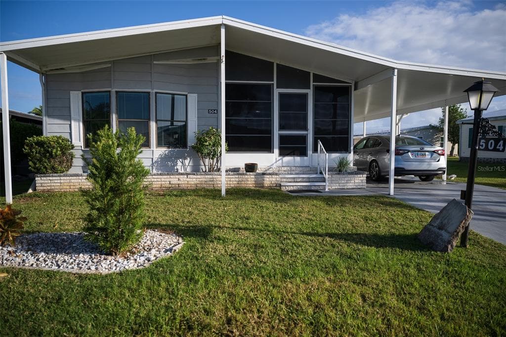 504 LA PLAYA CIRCLE NORTH PORT, FL 34287
