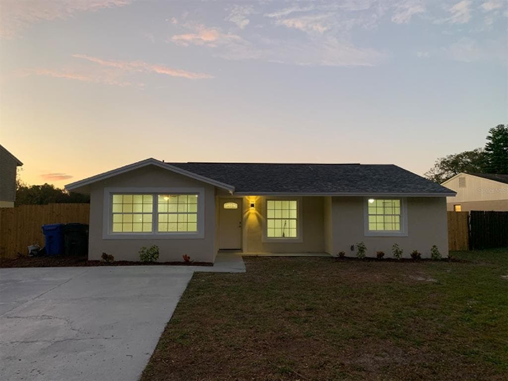 3127 SANDSPUR DRIVE TAMPA, FL 33618