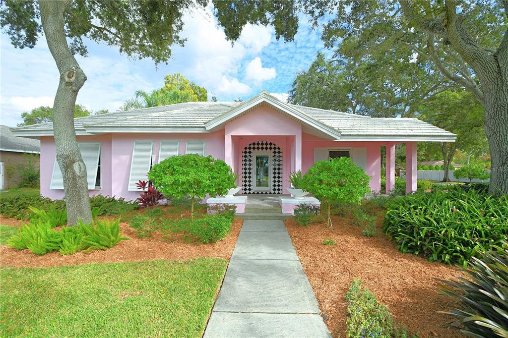 820 RIVIERE ROAD PALM HARBOR, FL 34683