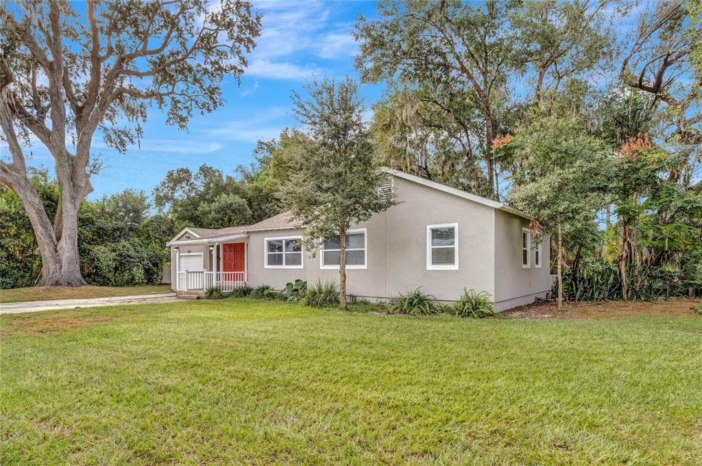 400 MAYFAIR CIRCLE ORLANDO, FL 32803