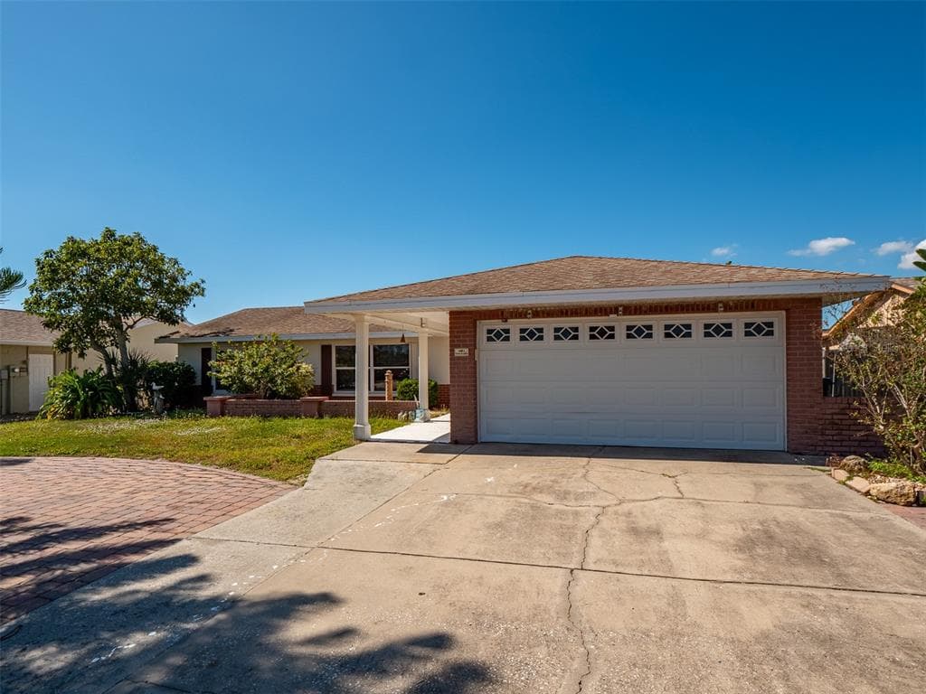 6518 SOLITAIRE PALM WAY