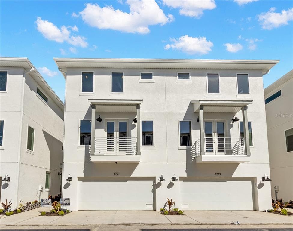 4734 LEGACY PARK DRIVE TAMPA, FL 33611