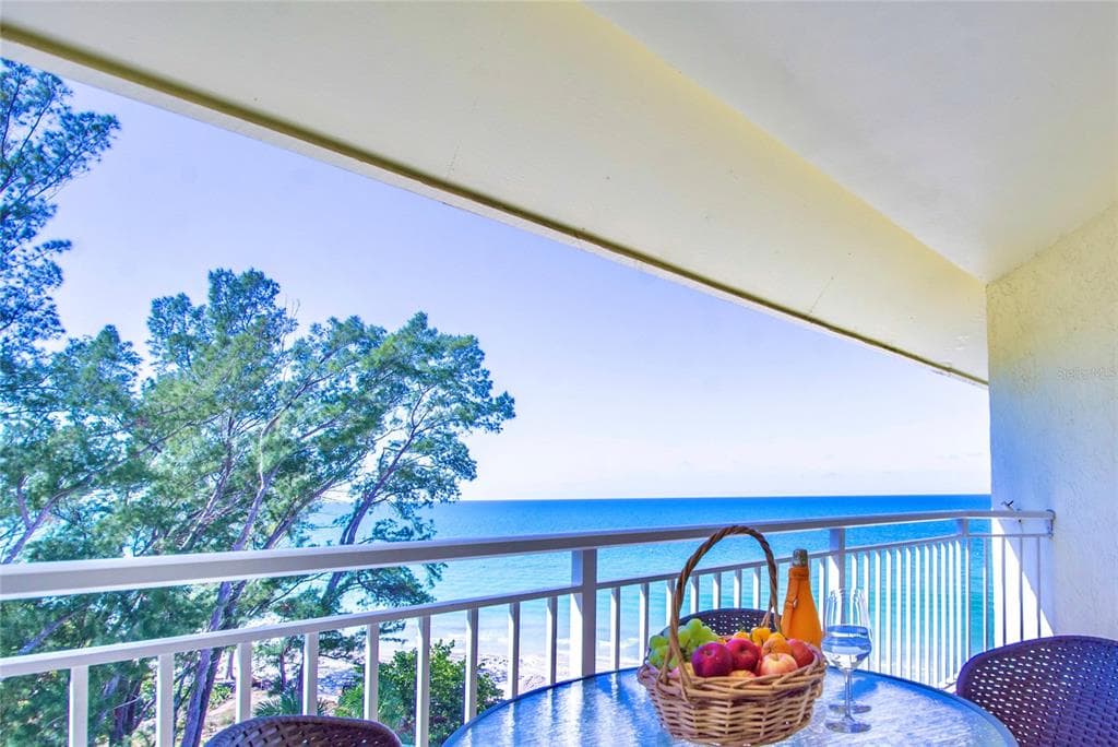 2504 GULF BOULEVARD UNIT 506