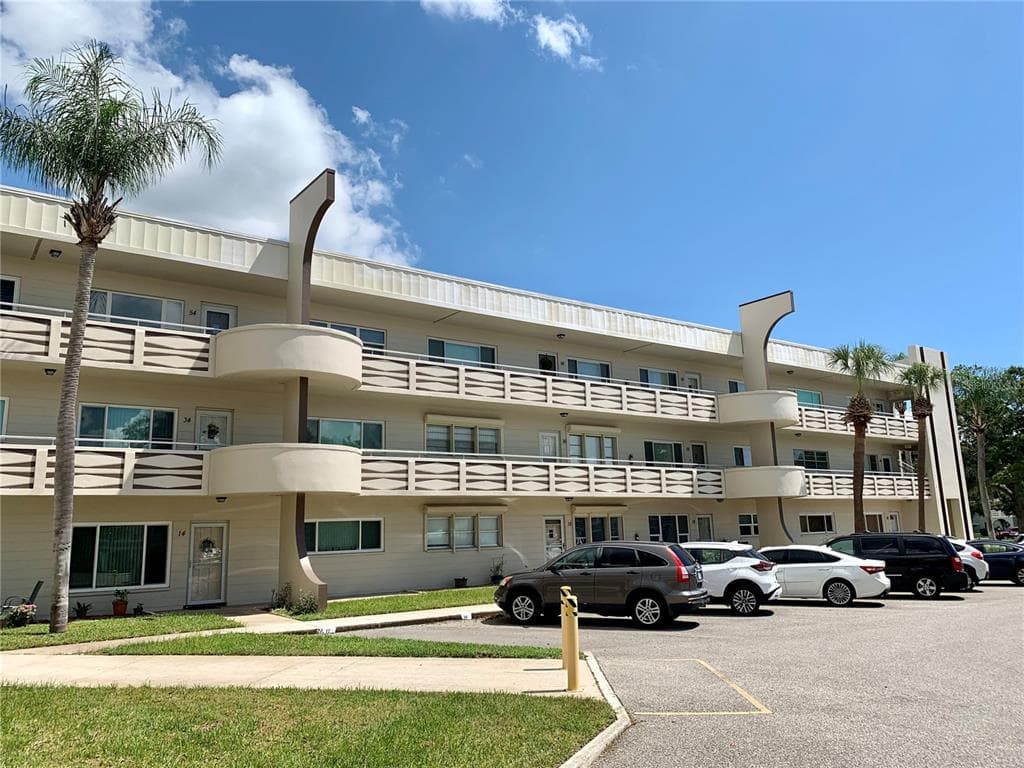 2379 FINLANDIA LANE UNIT 17 CLEARWATER, FL 33763