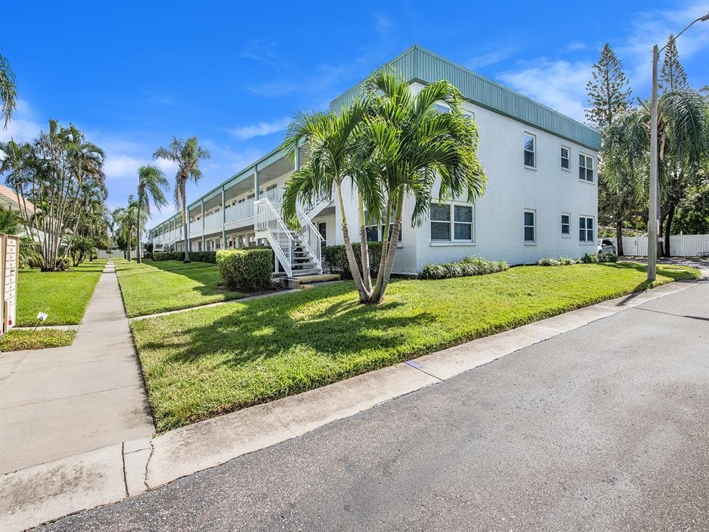 5217 81ST STREET N UNIT 16
