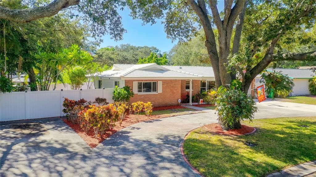 5650 97TH WAY N ST PETERSBURG, FL 33708