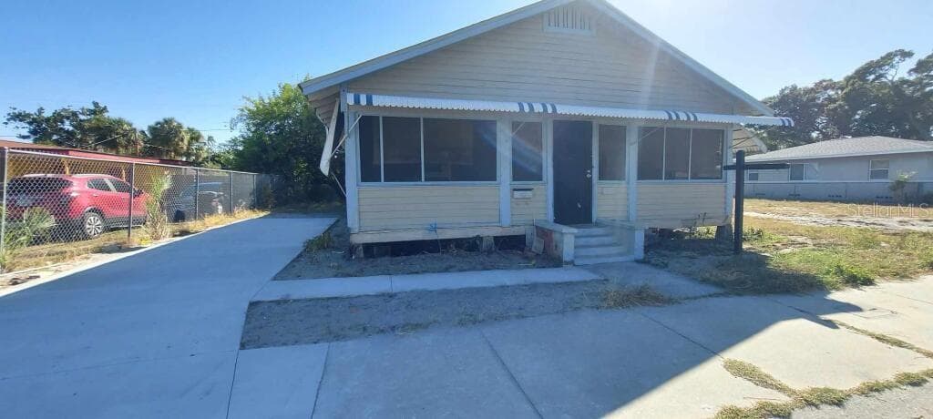 1920 13TH AVENUE S ST PETERSBURG, FL 33712