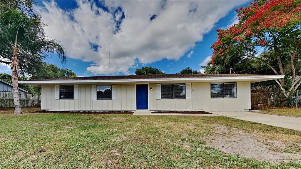 725 THIRD STREET ORANGE CITY, FL 32763