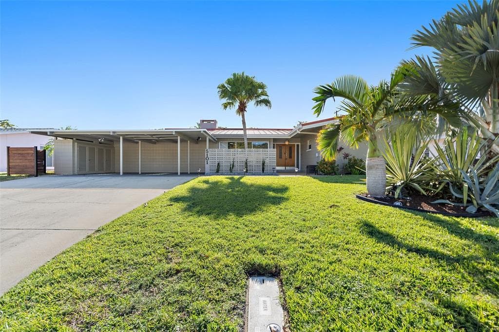 5101 39TH STREET S ST PETERSBURG, FL 33711