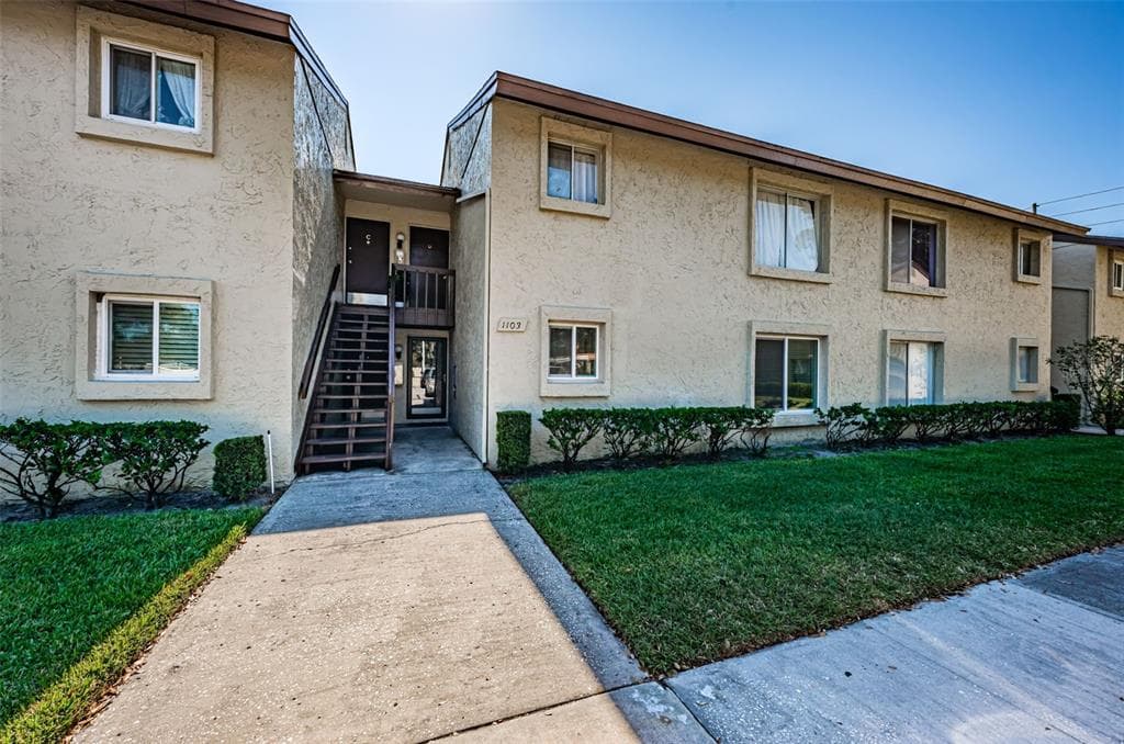 4215 E BAY DRIVE UNIT 1103B CLEARWATER, FL 33764