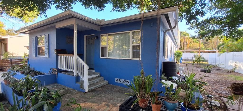 6374 BURLINGTON AVENUE N ST PETERSBURG, FL 33710