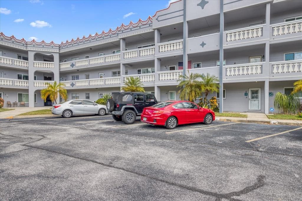2294 SWEDISH DRIVE UNIT 16 CLEARWATER, FL 33763