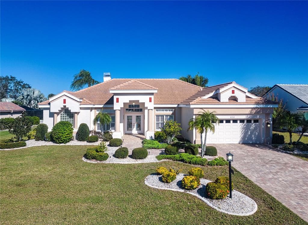 2212 NEW BEDFORD DRIVE SUN CITY CENTER, FL 33573