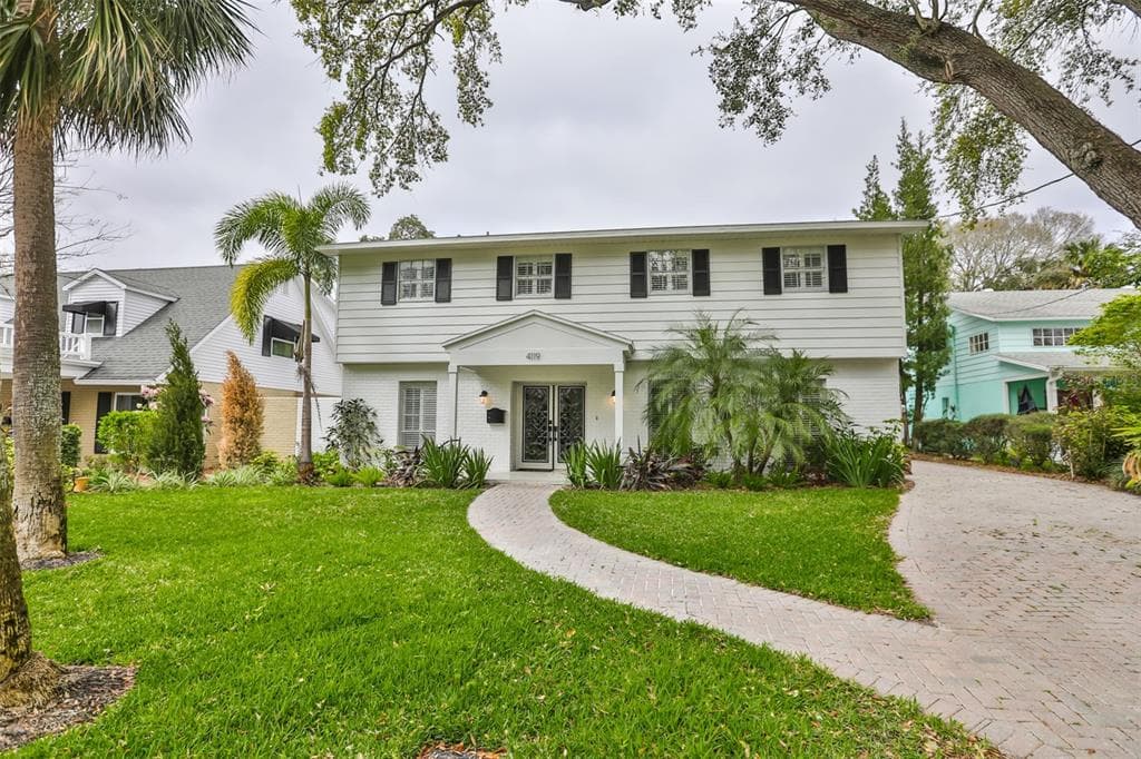 4119 W DE LEON STREET TAMPA, FL 33609