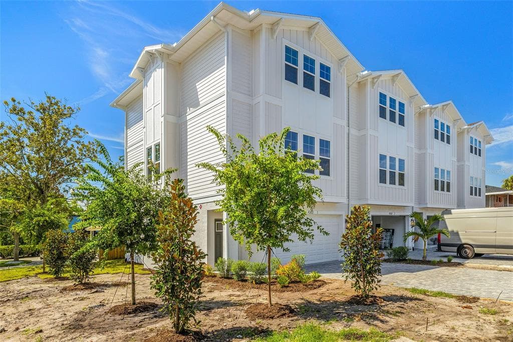 4302 NORTH B STREET W UNIT 2
