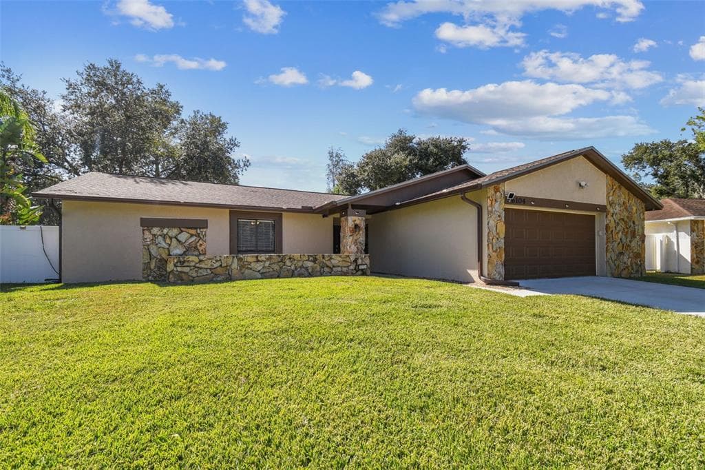 16104 COUNTRY CROSSING DR TAMPA, FL 33624