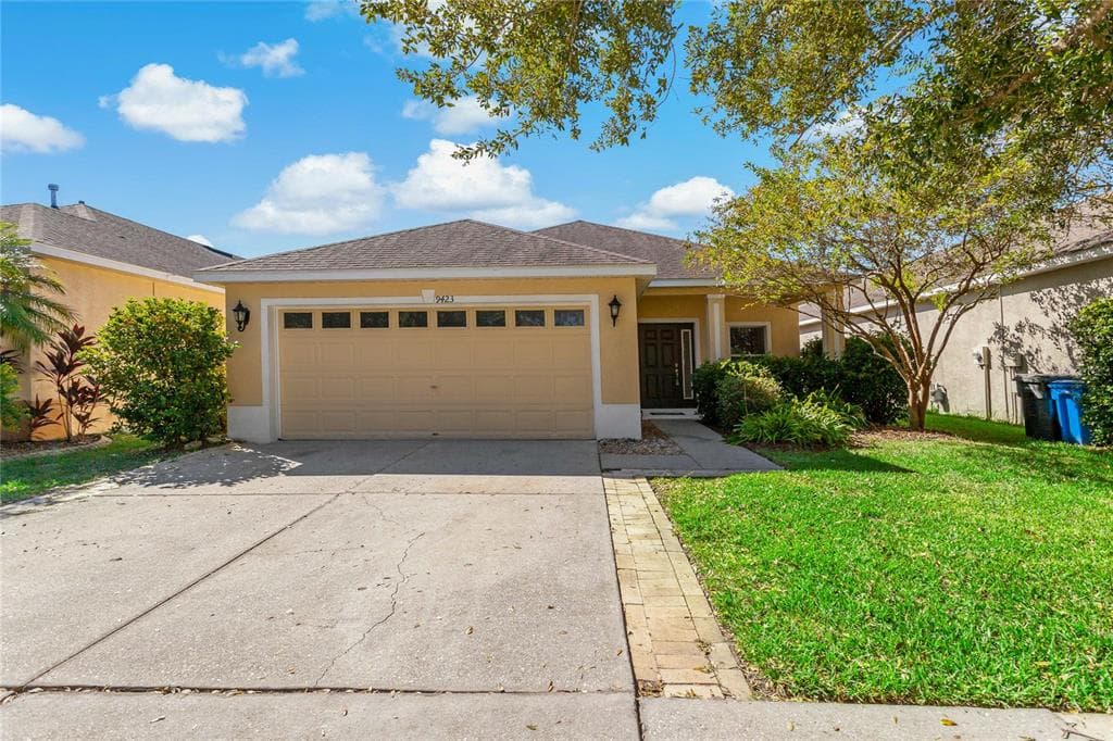 9423 LEATHERWOOD AVENUE TAMPA, FL 33647