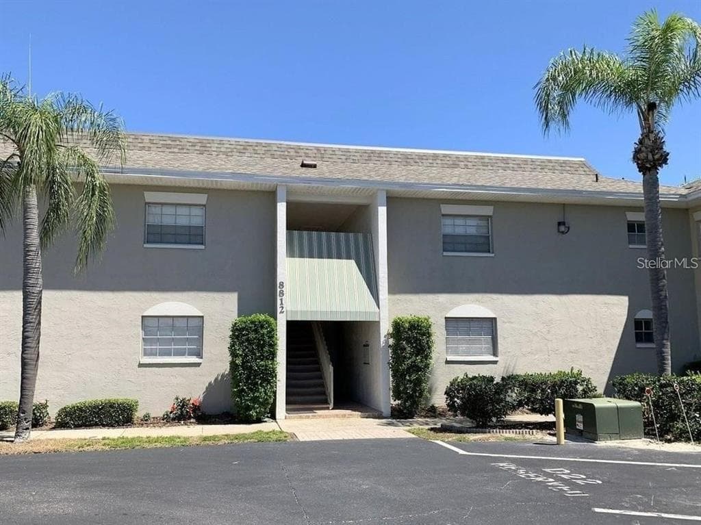 8812 BAY POINTE DRIVE UNIT D202 TAMPA, FL 33615