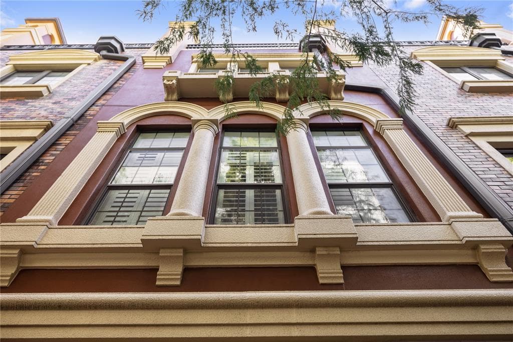 2221 SOHO BAY COURT TAMPA, FL 33606