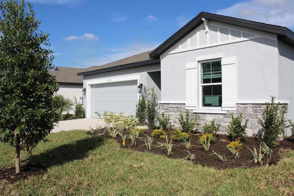 9923 LAST LIGHT GLEN PARRISH, FL 34219