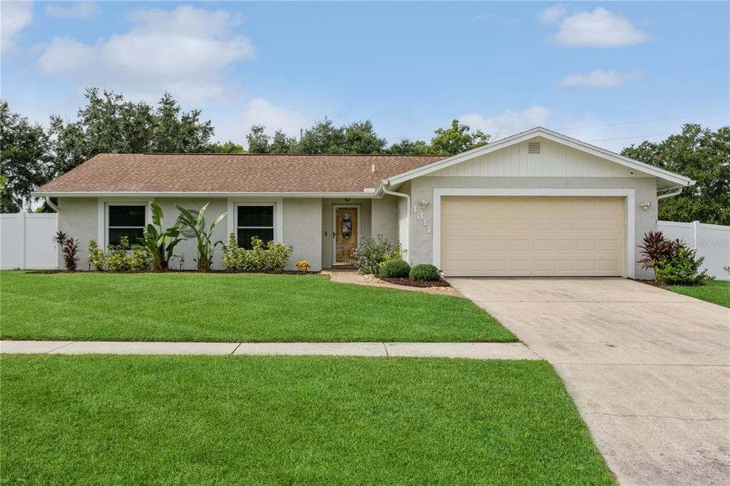 1311 SANDALWOOD DRIVE PLANT CITY, FL 33563