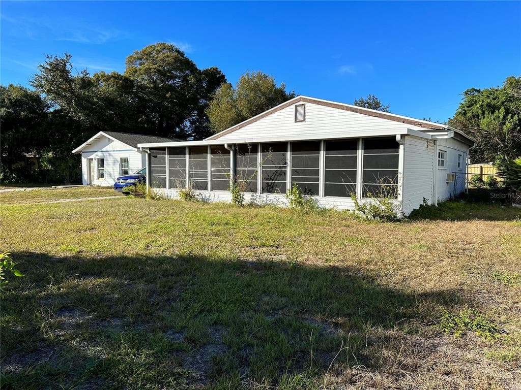 6549 48TH AVENUE N ST PETERSBURG, FL 33709